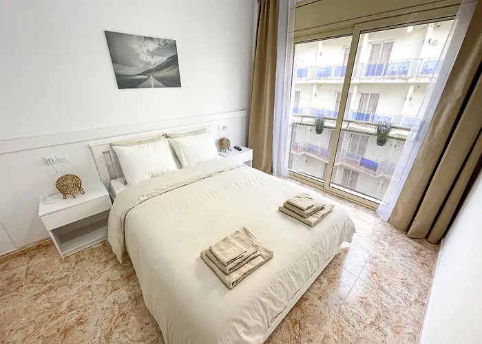 Red Lloret Apartman *