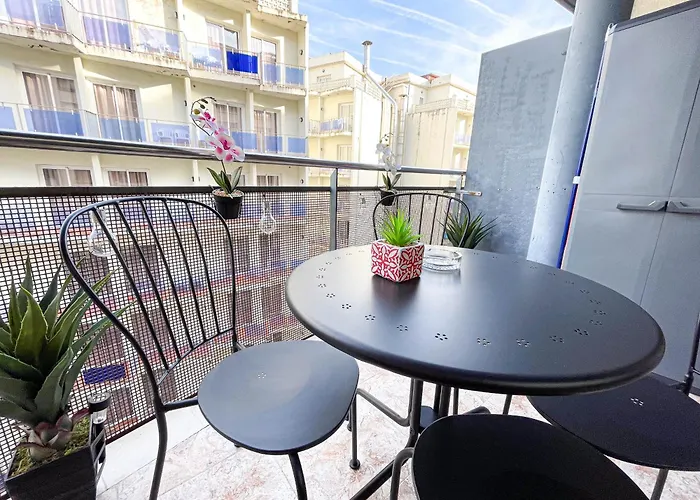 Red Lloret Apartman *